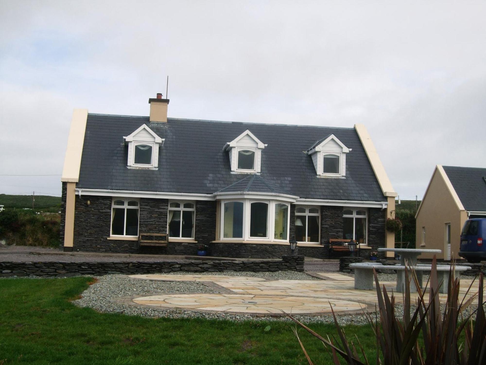 Carraig Liath House Bed & Breakfast Clynacartan Exterior photo